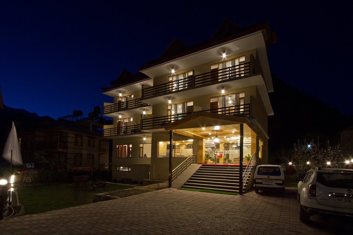 Hotel Mountain Abode in Manali 0