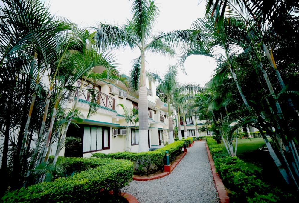Deluxe Room with Breakfast and Dinner 0